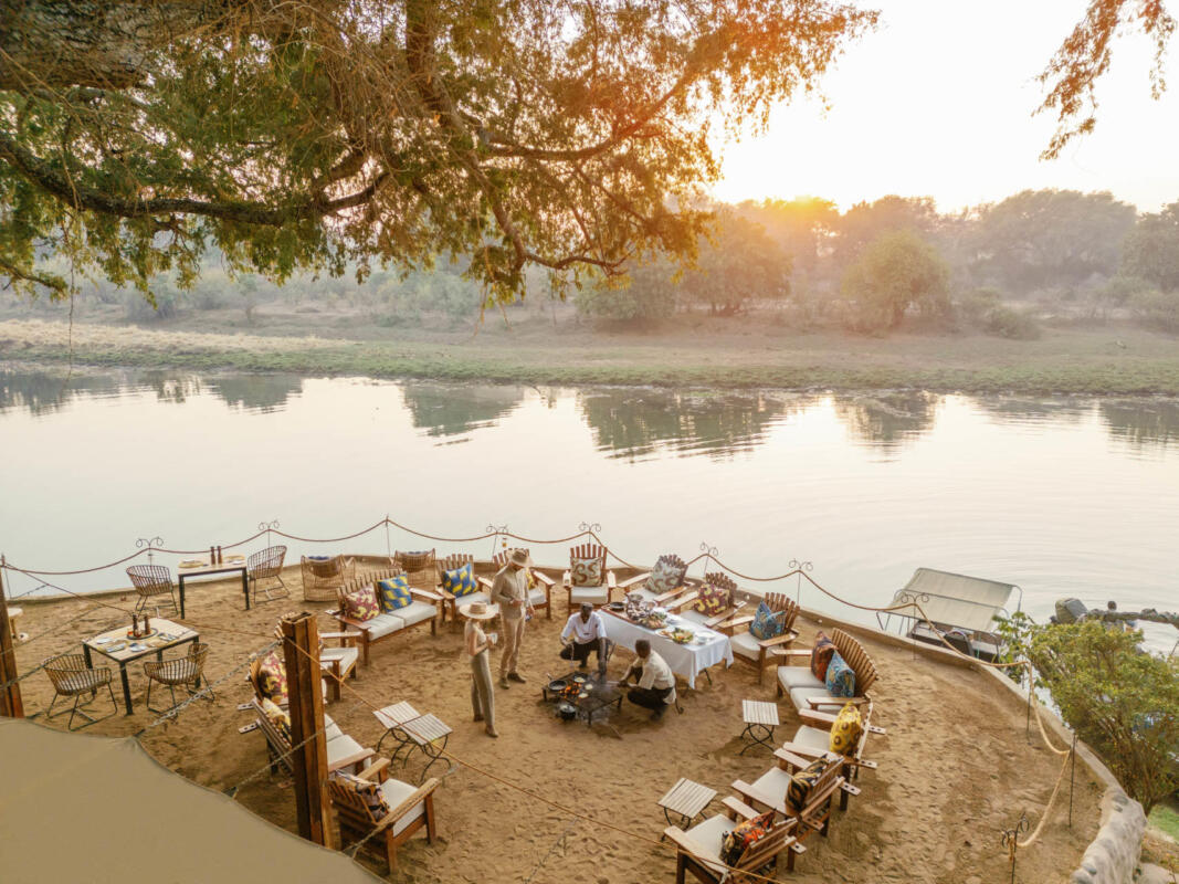 Outdoor dining at Chongwe River Camp