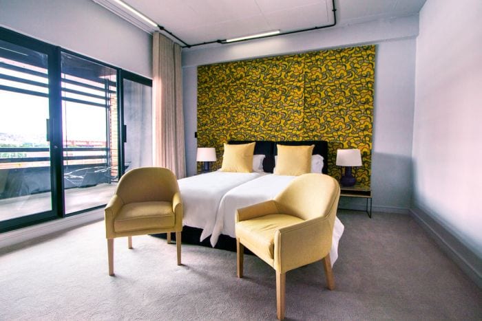 Hallmark House-Suite-twin-bedroom 2-700