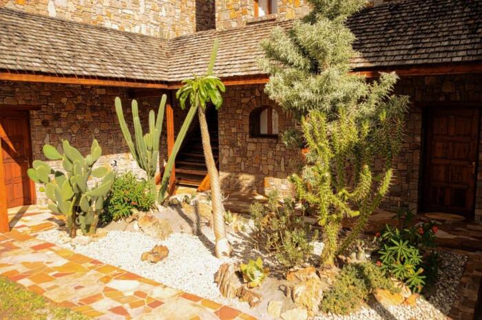 Cedarberg Travel | Le Jardin du Roy